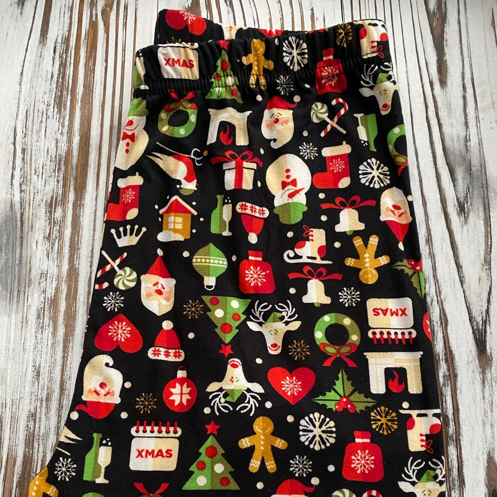 NEW CHRISTMAS PRINT LEGGINGS ONE SIZE OS 2-12